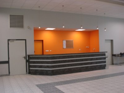 Le bar vu de la salle - salle des fetes